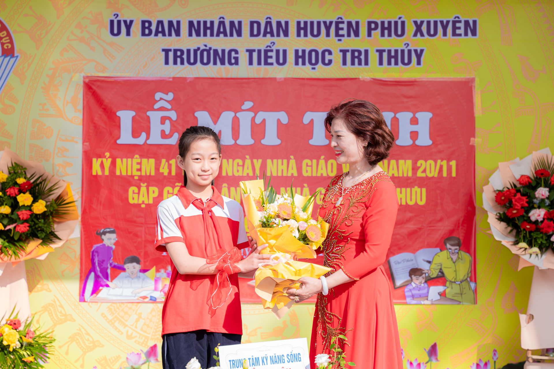 img tri thuy desc 10